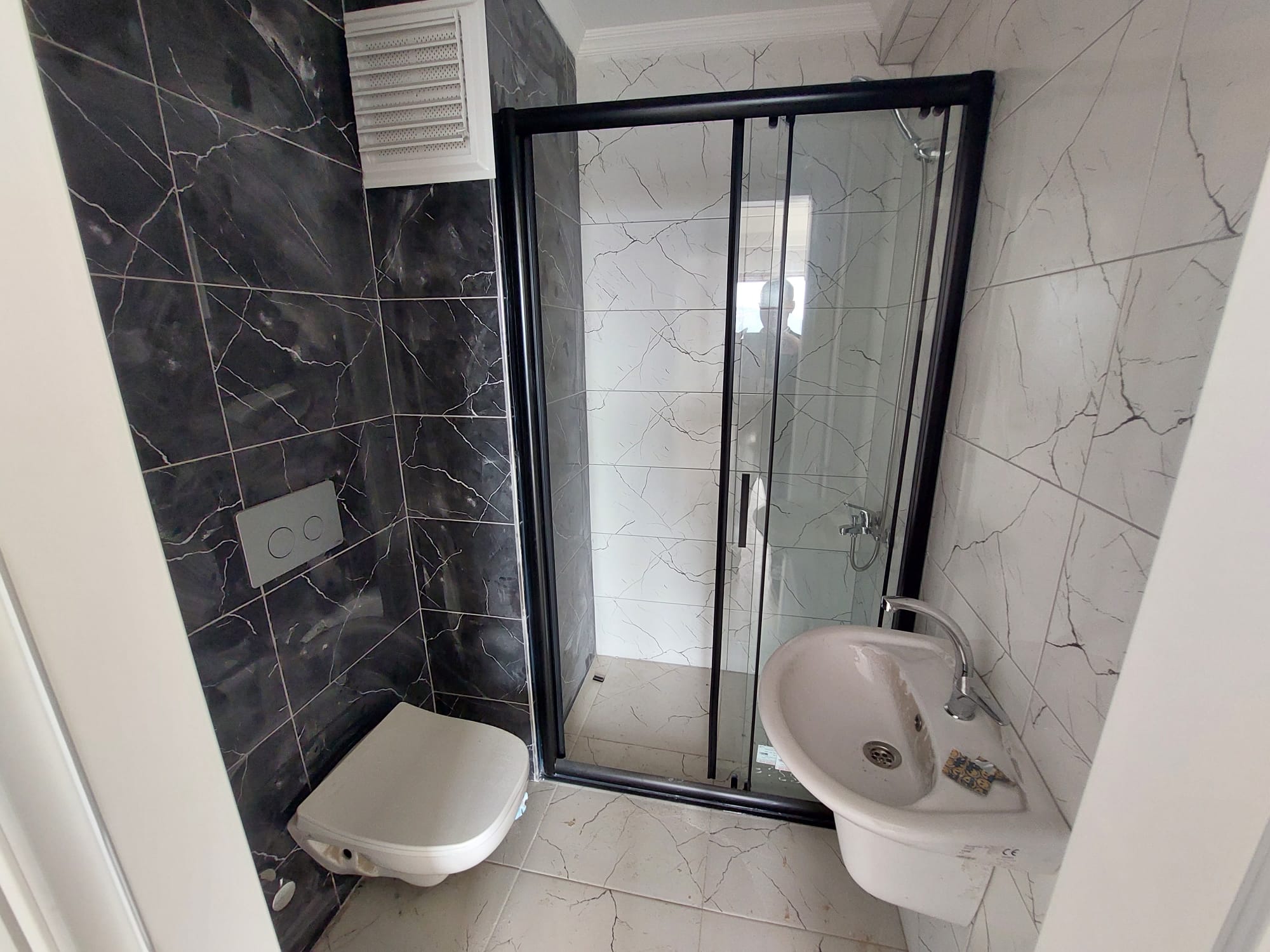 KARŞIYAKA GARDEN PARK EBEVEYN BANYOLU SATILIK 3+1